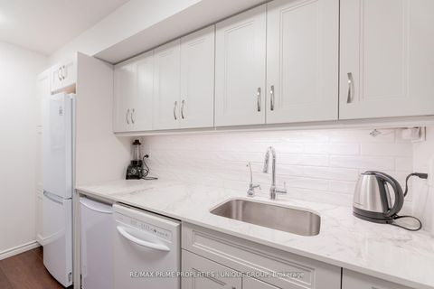 Photo 6 at 513 - 35 Church Street, Yonge Corridor, Toronto