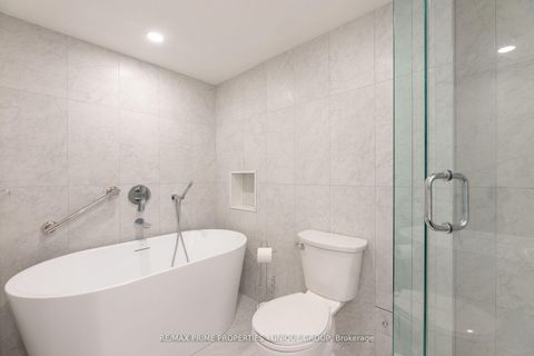 Photo 8 at 513 - 35 Church Street, Yonge Corridor, Toronto