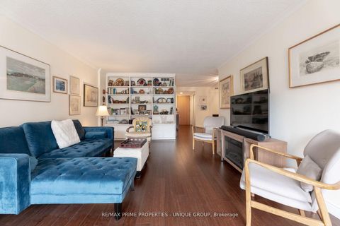 Photo 11 at 513 - 35 Church Street, Yonge Corridor, Toronto