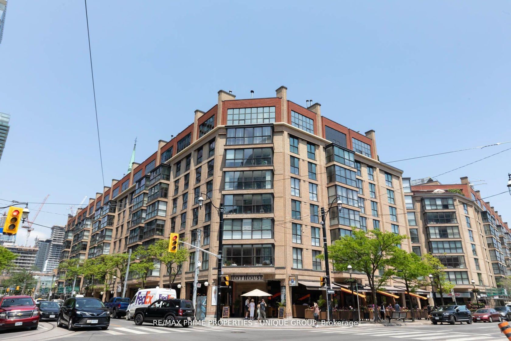 513 - 35 Church Street, Yonge Corridor, Toronto photo number 2