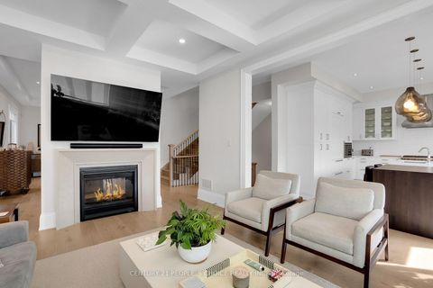 Photo 12 at 140 Wainfleet Crescent, Vellore Village, Vaughan