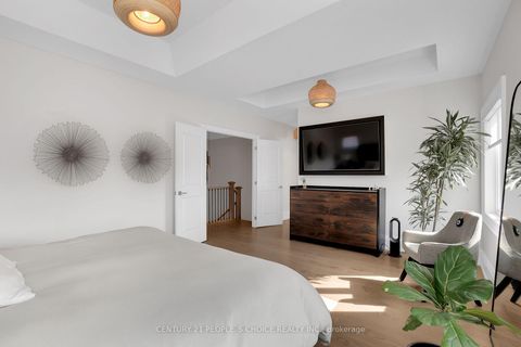 Photo 20 at 140 Wainfleet Crescent, Vellore Village, Vaughan