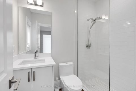 Photo 28 at 140 Wainfleet Crescent, Vellore Village, Vaughan