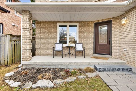 Photo 1 at 99 Bishop Drive, Ardagh, Barrie