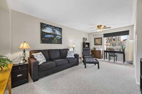 Photo 4 at 99 Bishop Drive, Ardagh, Barrie