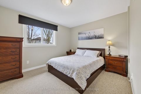 Photo 16 at 99 Bishop Drive, Ardagh, Barrie