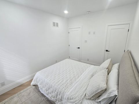 Photo 22 at 199 Glengarry Avenue, Lawrence Park North, Toronto