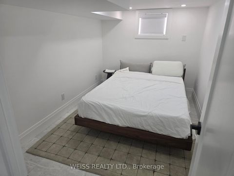 Photo 23 at 199 Glengarry Avenue, Lawrence Park North, Toronto