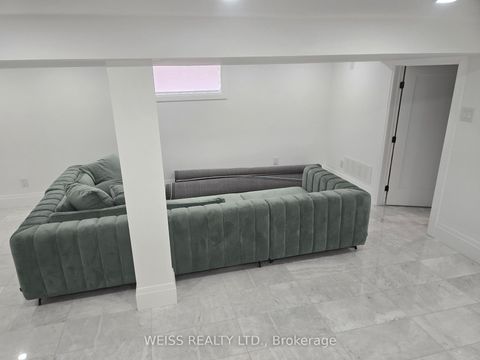 Photo 29 at 199 Glengarry Avenue, Lawrence Park North, Toronto