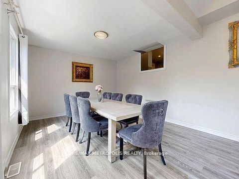 Photo 11 at 1000 Elgin Street, Leslie Valley, Newmarket