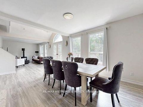 Photo 13 at 1000 Elgin Street, Leslie Valley, Newmarket