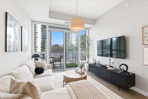 Photo 2 at 217 - 101 Erskine Avenue, Mount Pleasant West, Toronto