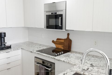 Photo 7 at 217 - 101 Erskine Avenue, Mount Pleasant West, Toronto