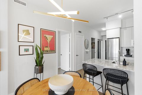 Photo 10 at 217 - 101 Erskine Avenue, Mount Pleasant West, Toronto