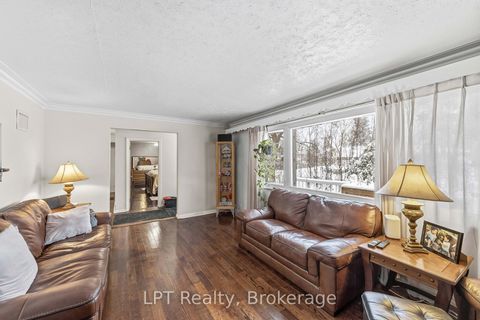Photo 5 at 127 Kitchener Road, West Hill, Toronto
