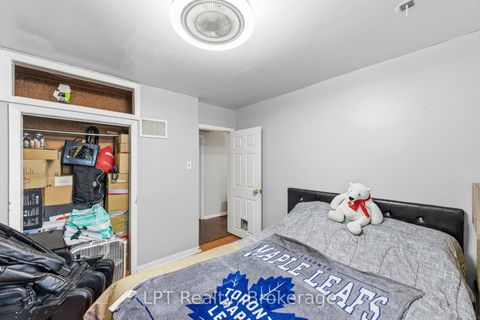 Photo 9 at 127 Kitchener Road, West Hill, Toronto