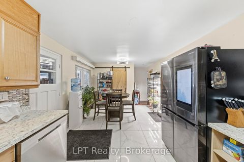 Photo 12 at 127 Kitchener Road, West Hill, Toronto