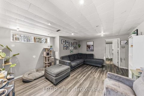Photo 16 at 127 Kitchener Road, West Hill, Toronto