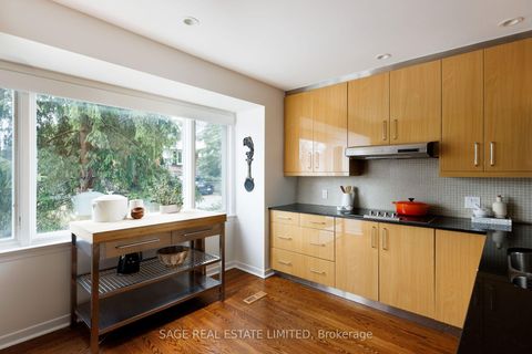 Photo 20 at 10 Walford Road, Kingsway South, Toronto