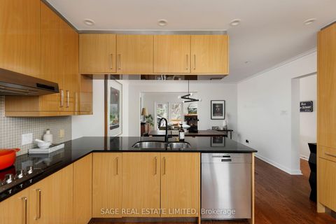 Photo 23 at 10 Walford Road, Kingsway South, Toronto