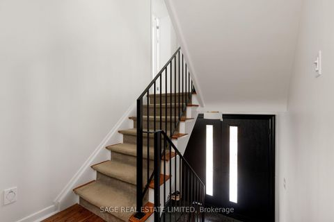 Photo 24 at 10 Walford Road, Kingsway South, Toronto