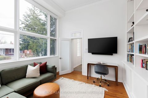 Photo 27 at 10 Walford Road, Kingsway South, Toronto