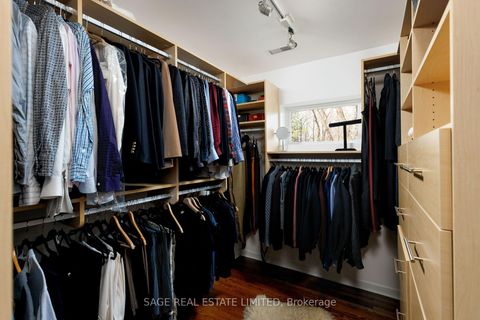 Photo 34 at 10 Walford Road, Kingsway South, Toronto