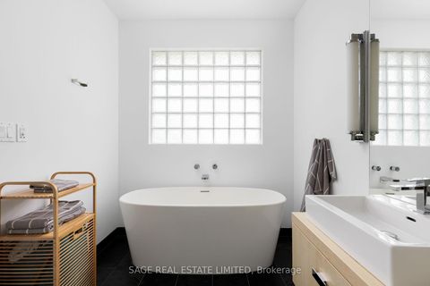 Photo 35 at 10 Walford Road, Kingsway South, Toronto