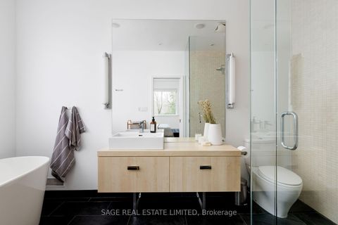 Photo 36 at 10 Walford Road, Kingsway South, Toronto