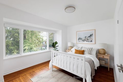 Photo 37 at 10 Walford Road, Kingsway South, Toronto