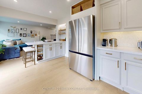 Photo 13 at 63 Beechbrooke Way, Aurora Highlands, Aurora