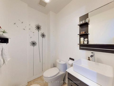 Photo 11 at 64 Colleen Street, Yorkhill, Vaughan