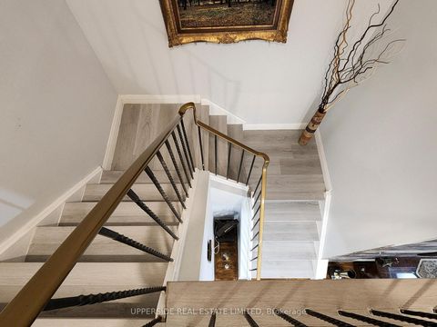 Photo 13 at 64 Colleen Street, Yorkhill, Vaughan