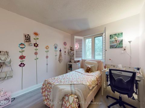 Photo 17 at 64 Colleen Street, Yorkhill, Vaughan