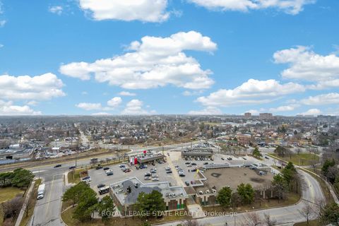 Photo 13 at 1918 - 3 Greystone Walk Drive, Kennedy Park, Toronto