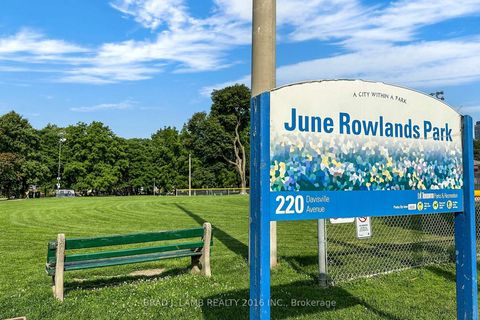 Photo 18 at 302 - 245 Davisville Avenue, Mount Pleasant West, Toronto