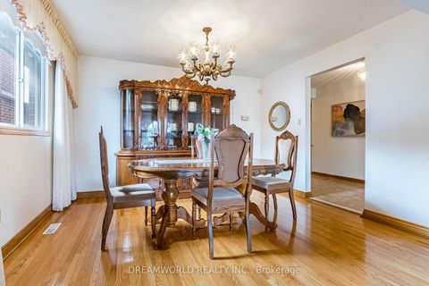 Photo 11 at 110 Arleta Avenue, Jane Heights, Toronto