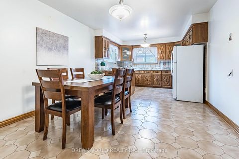 Photo 13 at 110 Arleta Avenue, Jane Heights, Toronto