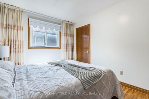 Photo 24 at 110 Arleta Avenue, Jane Heights, Toronto