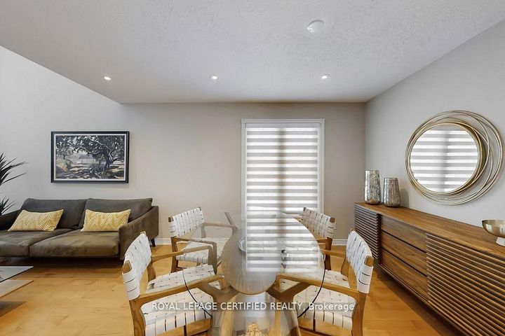 Photo 10 at 3898 Parkgate Drive, Lisgar, Mississauga