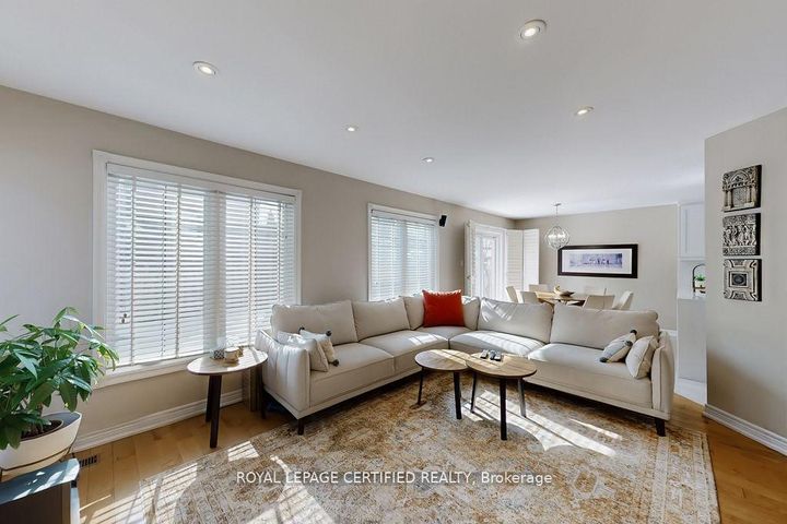 Photo 14 at 3898 Parkgate Drive, Lisgar, Mississauga