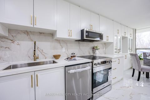 Photo 8 at #304 - 20 Edgecliff Golfway, Flemingdon Park, Toronto