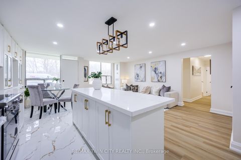 Photo 9 at #304 - 20 Edgecliff Golfway, Flemingdon Park, Toronto