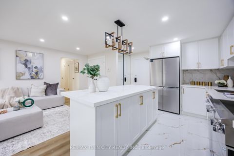 Photo 11 at #304 - 20 Edgecliff Golfway, Flemingdon Park, Toronto