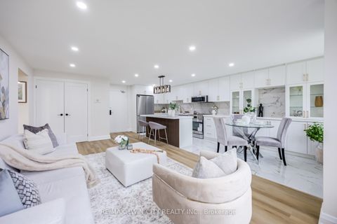 Photo 16 at #304 - 20 Edgecliff Golfway, Flemingdon Park, Toronto