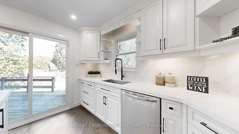 Photo 12 at 349 Banbury Road, Windfields, Toronto