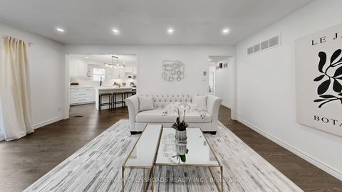 Photo 19 at 349 Banbury Road, Windfields, Toronto