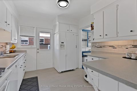 Photo 14 at 1 Deborah Drive, Woburn, Toronto