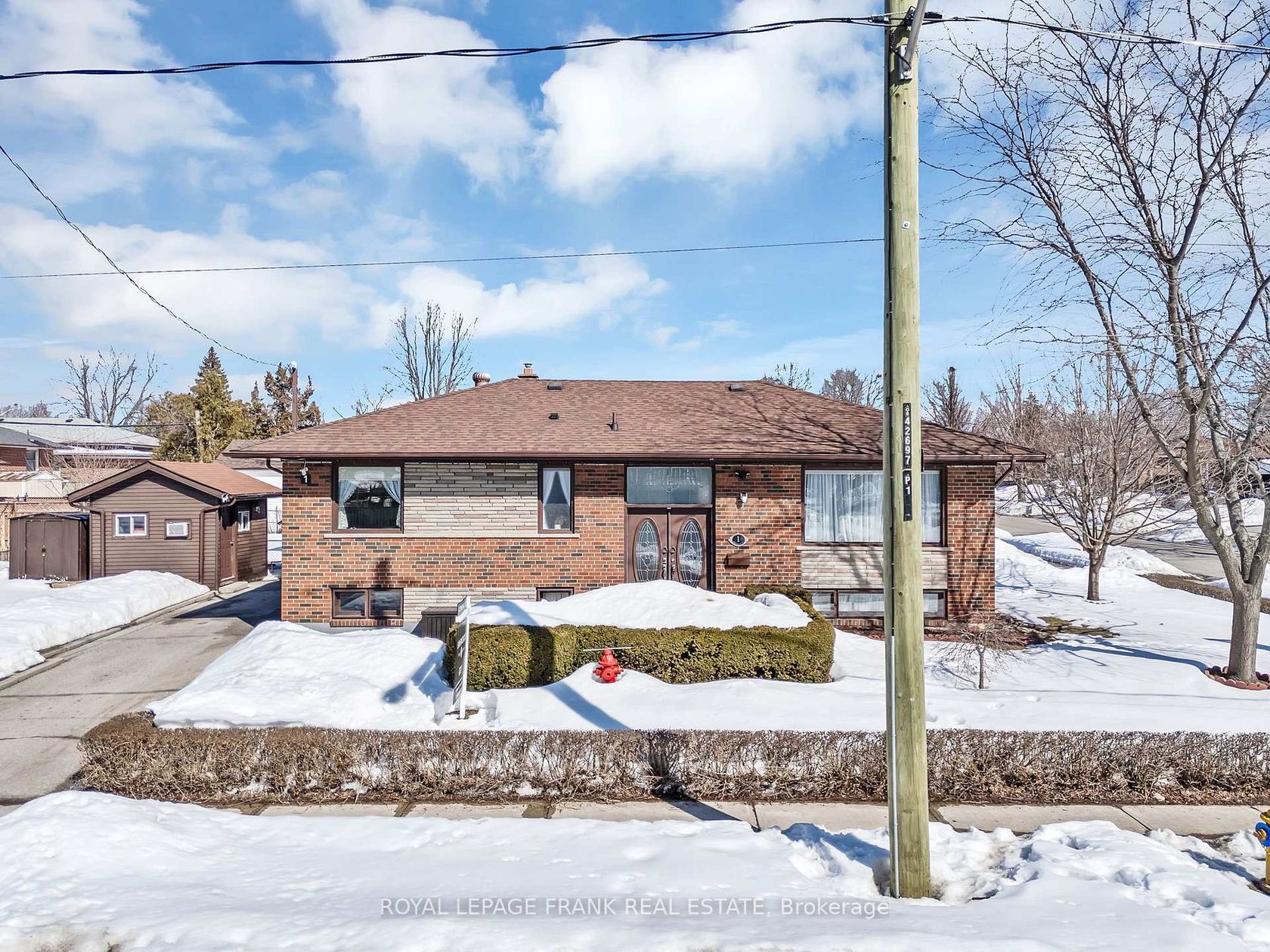 1 Deborah Drive, Woburn, Toronto photo number 2