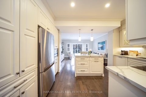 Photo 12 at 253 Broadway Avenue, Mount Pleasant East, Toronto